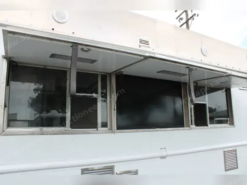 2013 Ford Catering Truck - Food Truck - E-550 Utilimaster 18 Ft Catering Step Van Food Truck For Sale photo 44