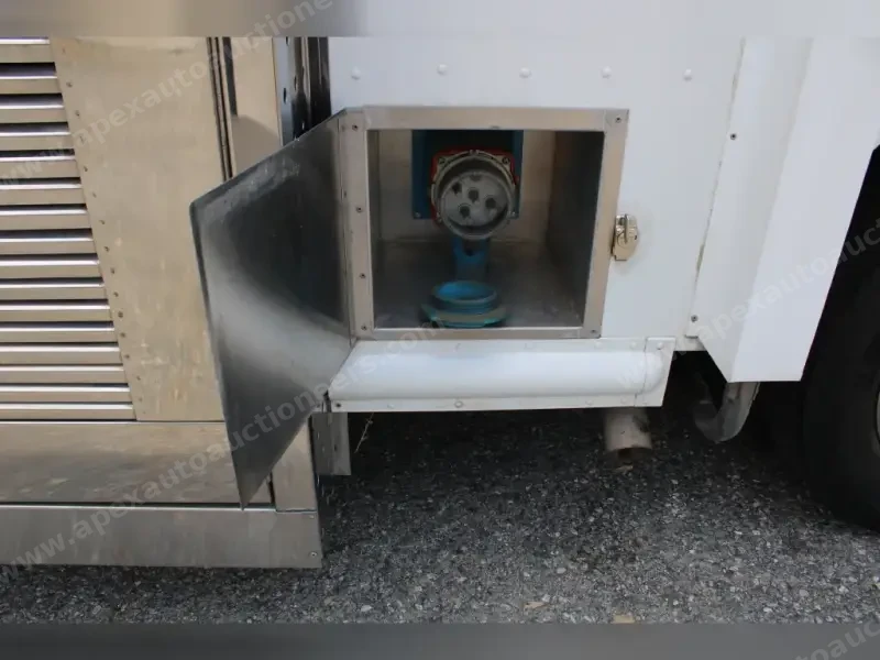 2013 Ford Catering Truck - Food Truck - E-550 Utilimaster 18 Ft Catering Step Van Food Truck For Sale photo 7