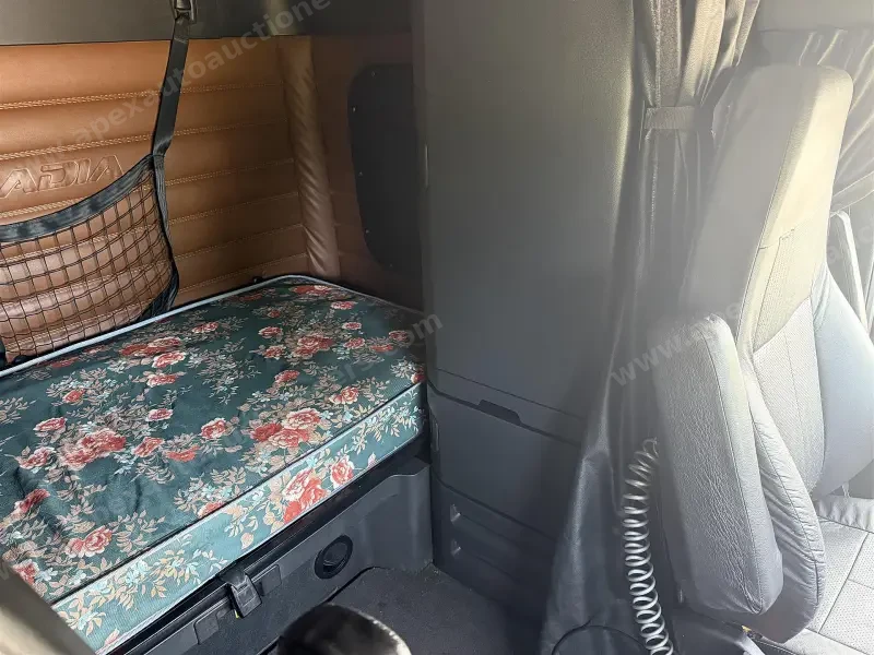 2022 Freightliner Cascadia 126 photo 13