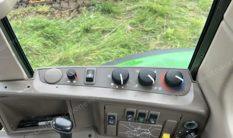 2015 JOHN DEERE 6125M photo 40