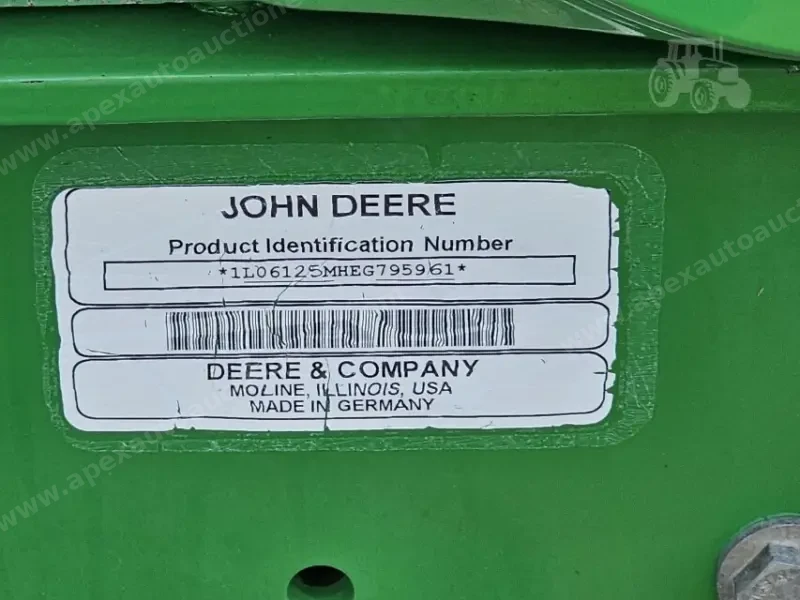 2014 John Deere 6125M photo 46