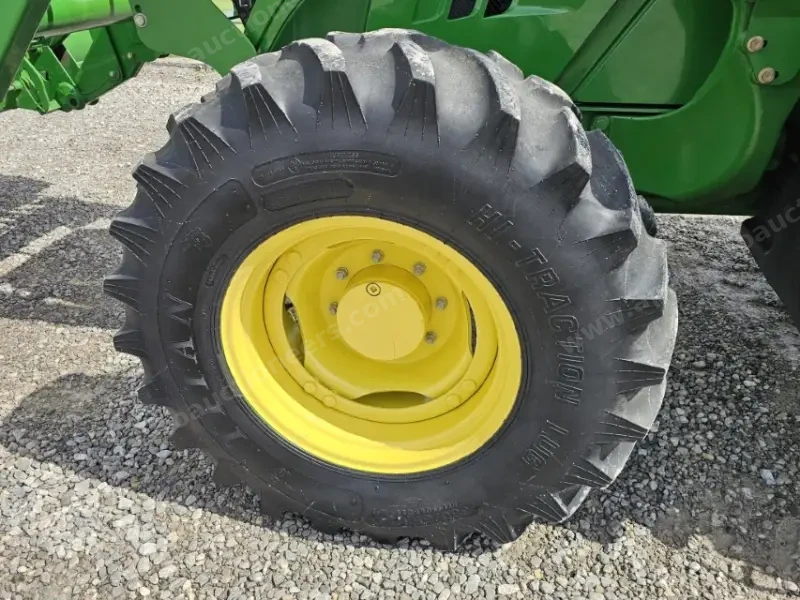 2014 John Deere 6125M photo 52