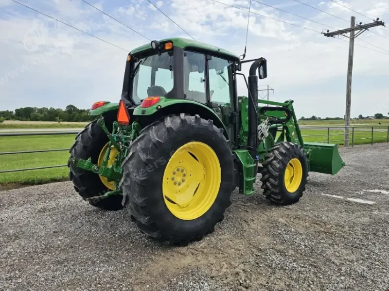 2014 John Deere 6125M photo 15