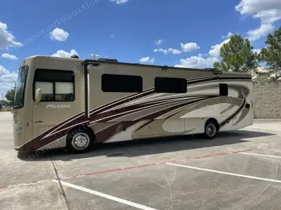 2016 Thor Motor Coach Palazzo 36.2