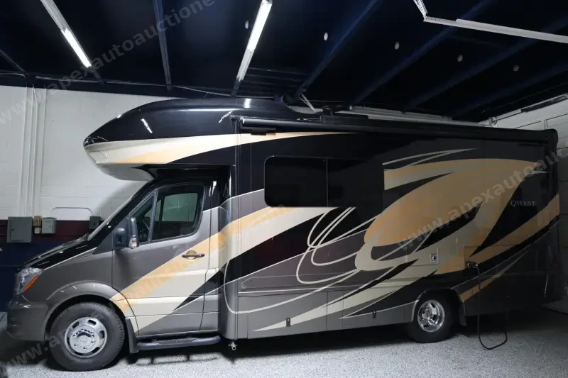 2019 Entegra Qwest 24L photo 24