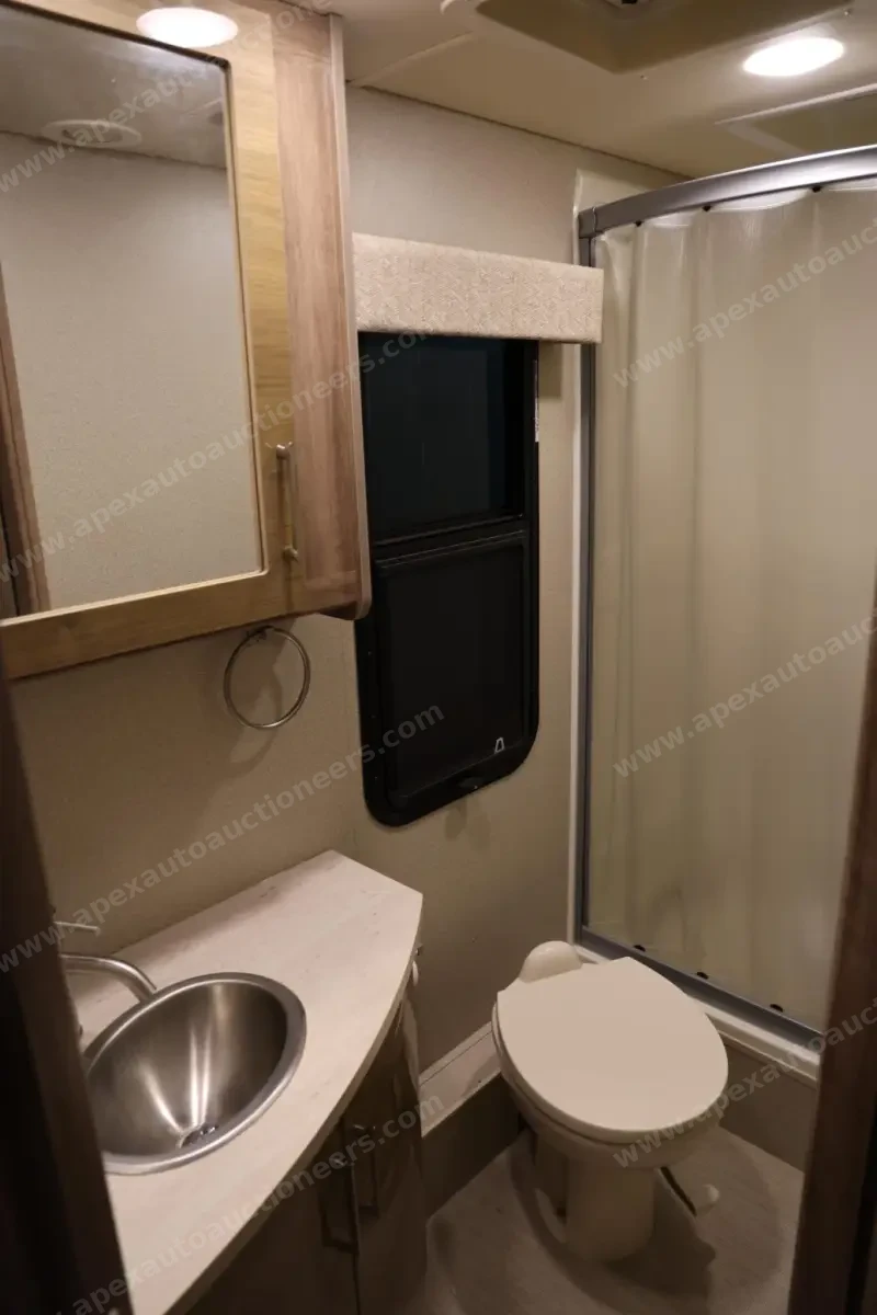 2019 Entegra Qwest 24L photo 77