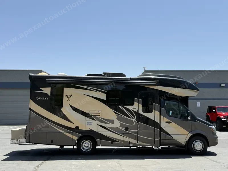 2019 Entegra Qwest 24L photo 3