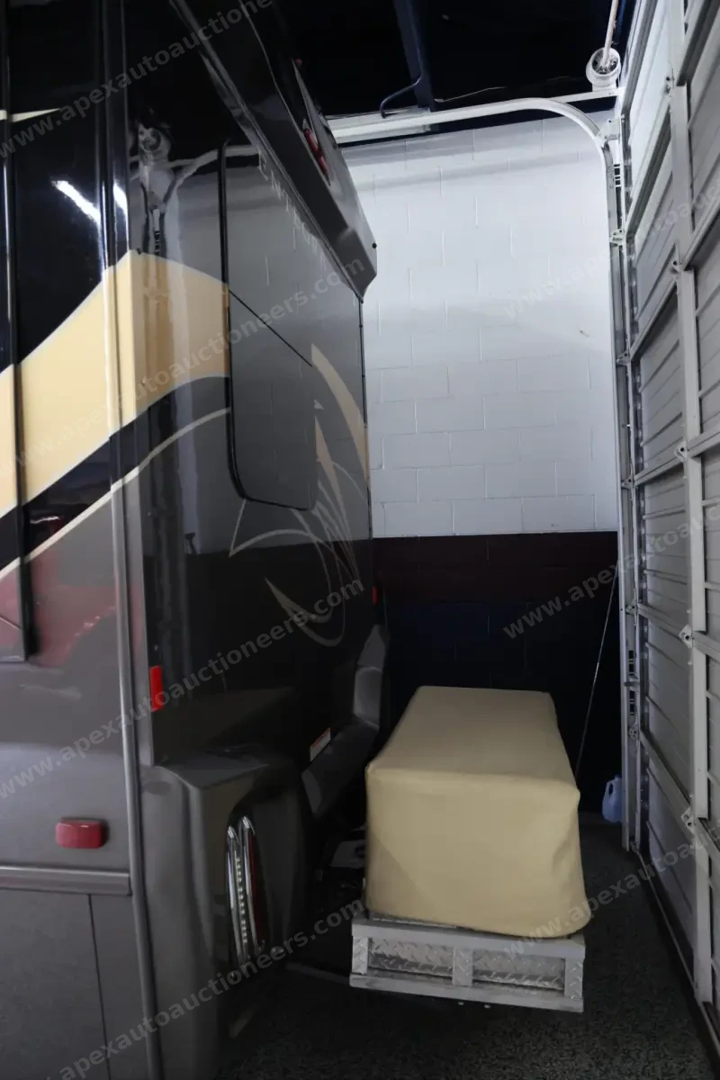 2019 Entegra Qwest 24L photo 30