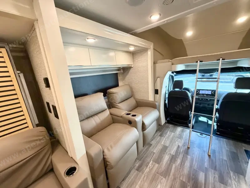2020 Tiffin Wayfarer 25 RW photo 131