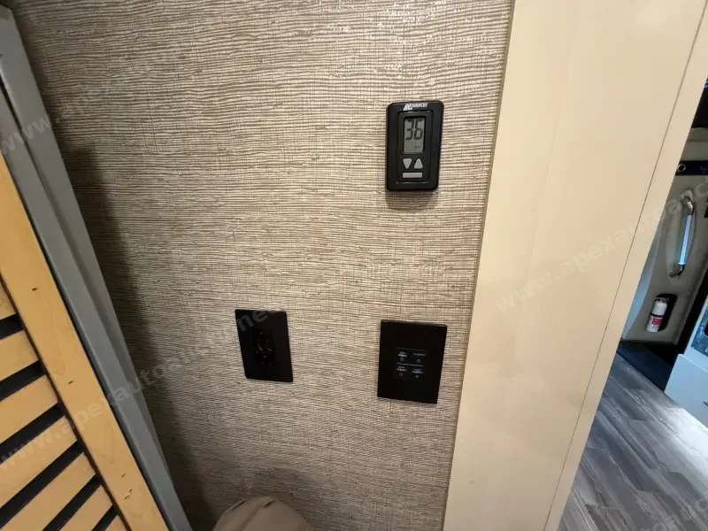 2020 Tiffin Wayfarer 25 RW photo 143