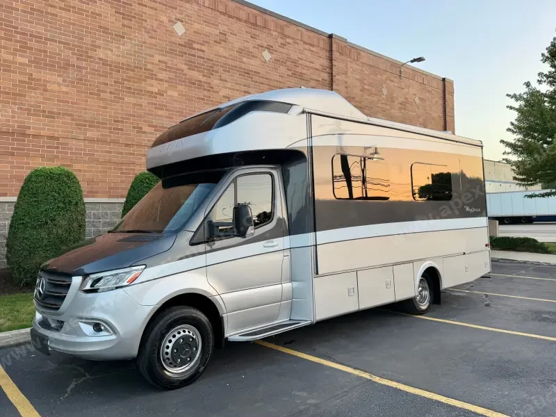 2020 Tiffin Wayfarer 25 RW photo 4