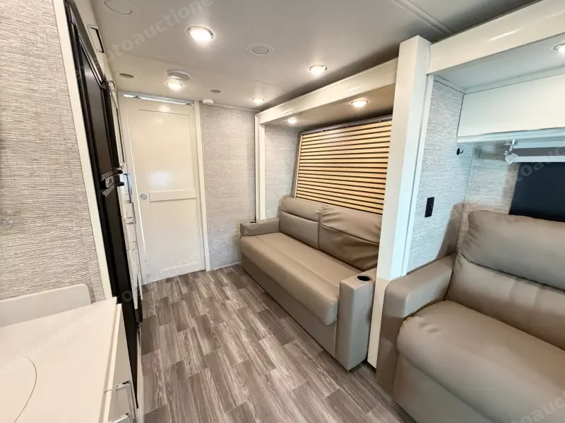 2020 Tiffin Wayfarer 25 RW photo 137