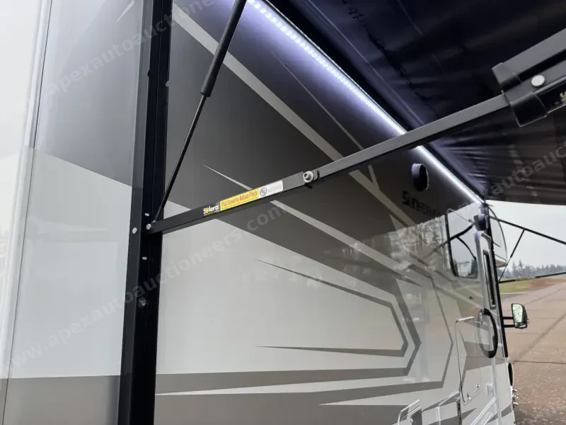 2022  Forest River Sunseeker MBS photo 29