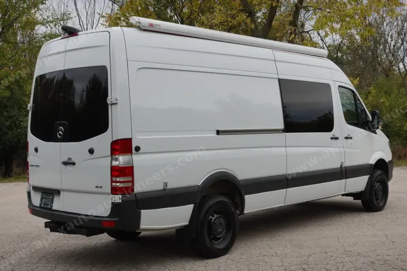 2015 Freightliner Sprinter 2500 4x4 photo 11