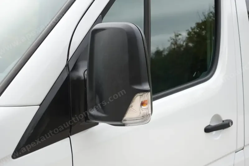 2015 Freightliner Sprinter 2500 4x4 photo 38