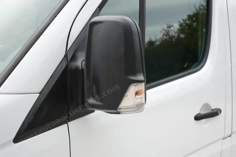 2015 Freightliner Sprinter 2500 4x4 photo 37