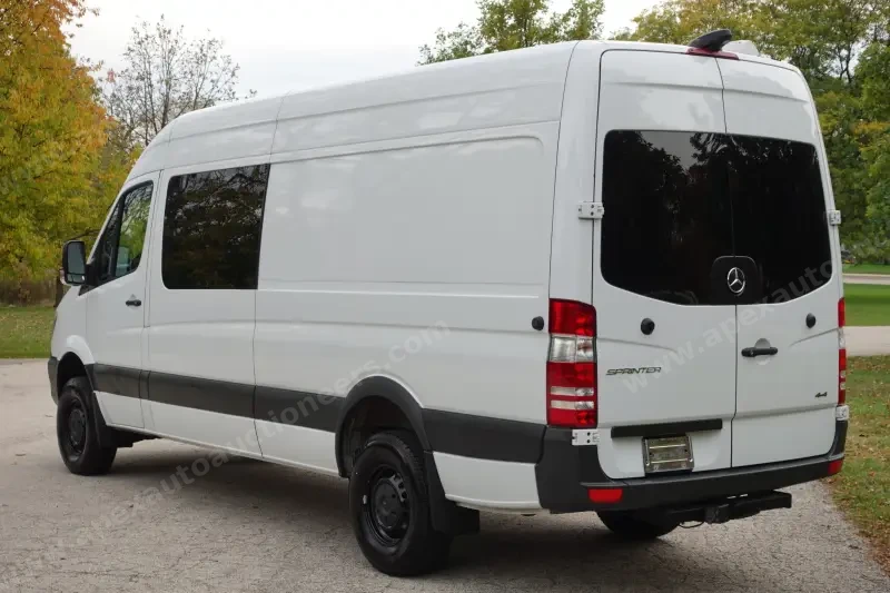 2015 Freightliner Sprinter 2500 4x4 photo 7