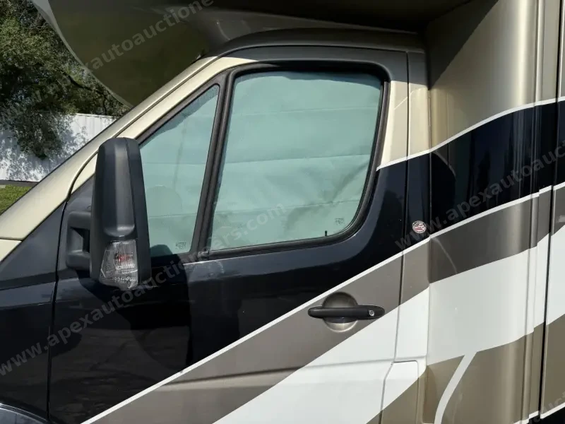 2019 Entegra Qwest 24K photo 14