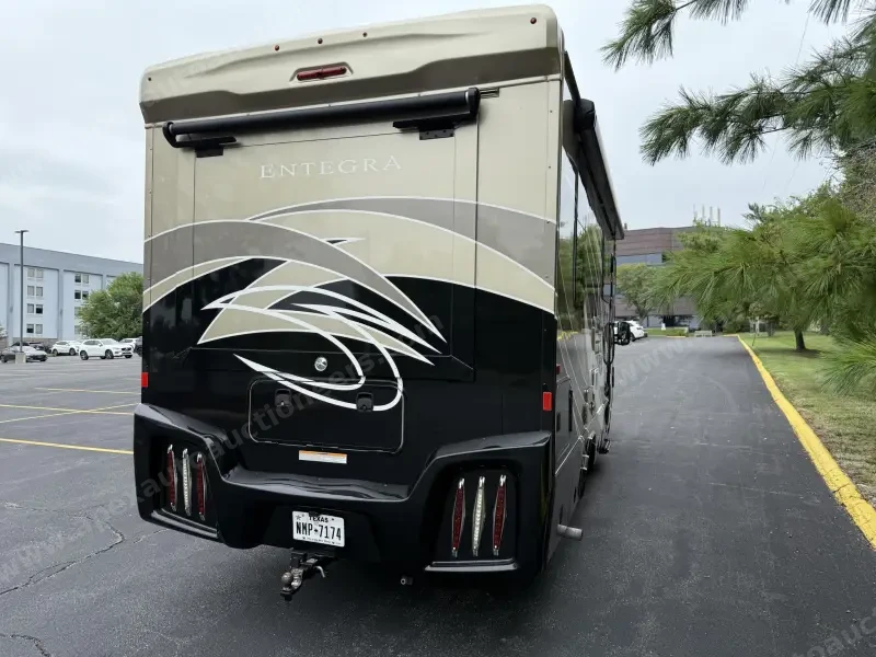 2019 Entegra Qwest 24K photo 6
