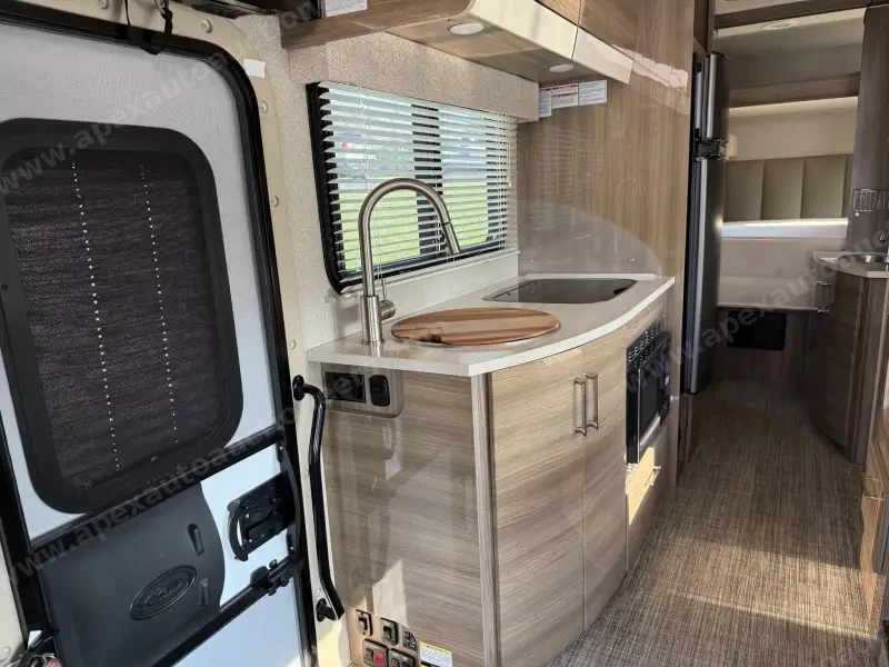 2019 Entegra Qwest 24K photo 44