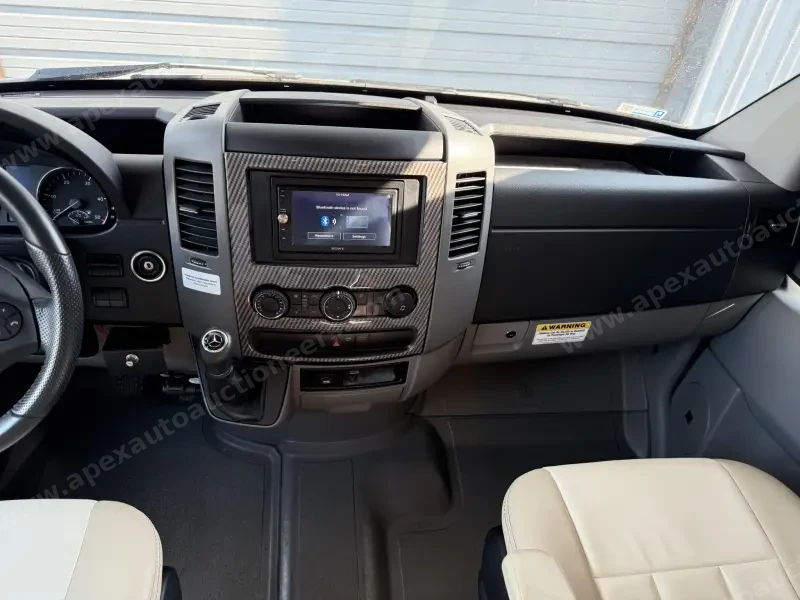 2019 Entegra Qwest 24K photo 40