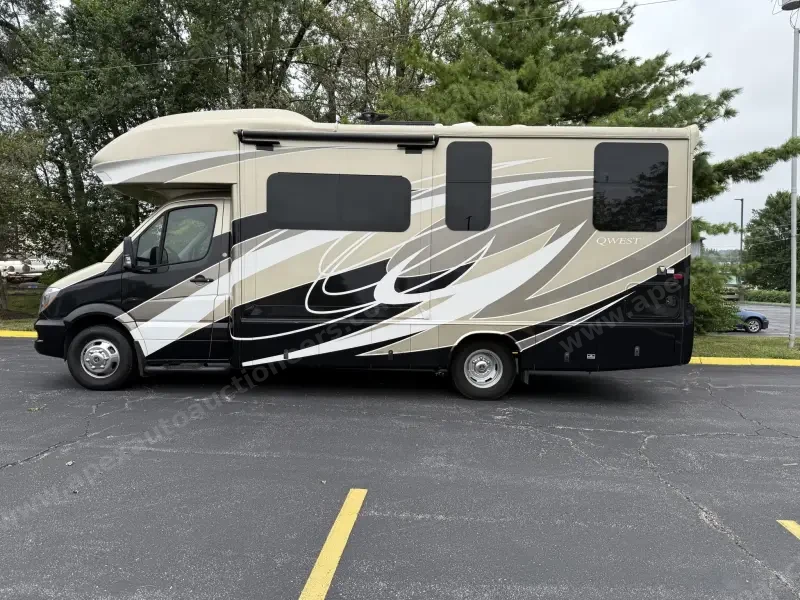 2019 Entegra Qwest 24K photo 4