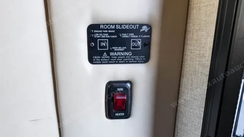 2017 Fleetwood Pulse 24A Conversion photo 94