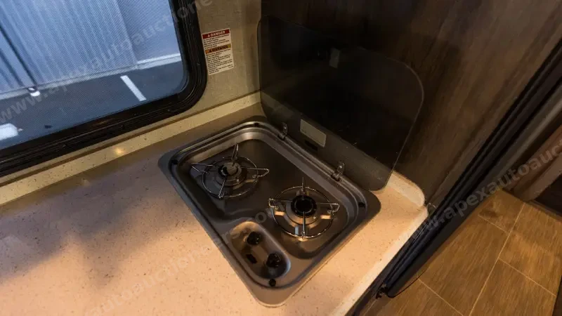 2017 Fleetwood Pulse 24A Conversion photo 70