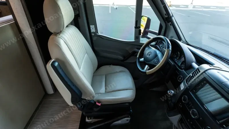 2017 Fleetwood Pulse 24A Conversion photo 40