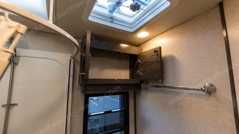 2017 Fleetwood Pulse 24A Conversion photo 90