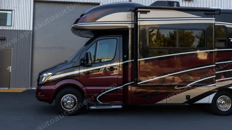 2017 Fleetwood Pulse 24A Conversion photo 14