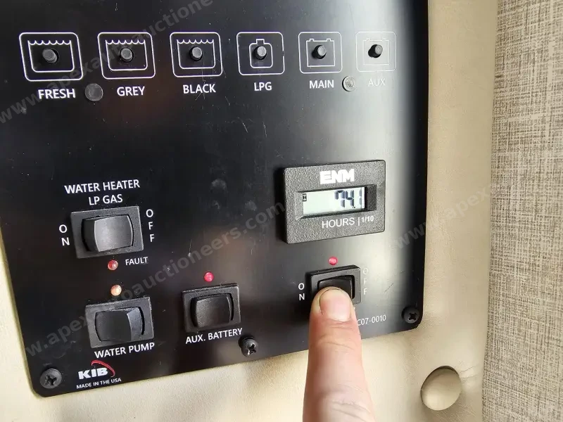 2017 Fleetwood Pulse 24A Conversion photo 129