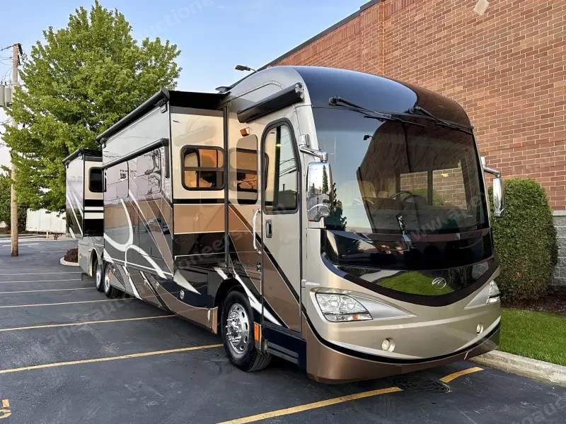 2015 American Revolution LE 42T Motorcoach photo 20