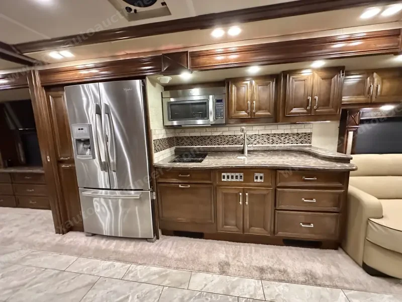 2015 American Revolution LE 42T Motorcoach photo 146
