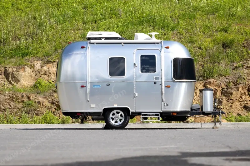 2021 Airstream Bambi 16′ Travel Trailer photo 4