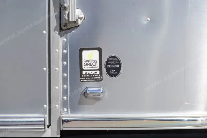 2021 Airstream Bambi 16′ Travel Trailer photo 26