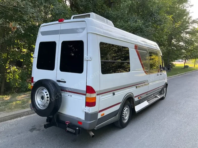 2004 Dodge Sprinter 2500 Gulf Stream Coach Vista Cruiser  SHC photo 20