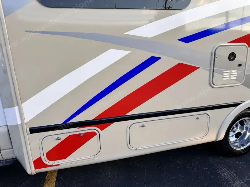 2018 Thor Motor Coach Compass 23TB photo 30