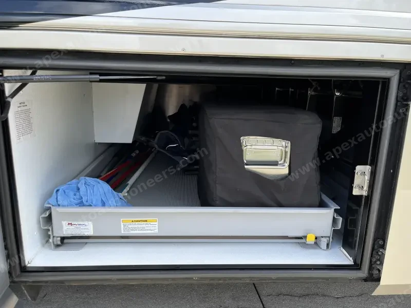 2012 American Eagle 45T Motorcoach photo 21