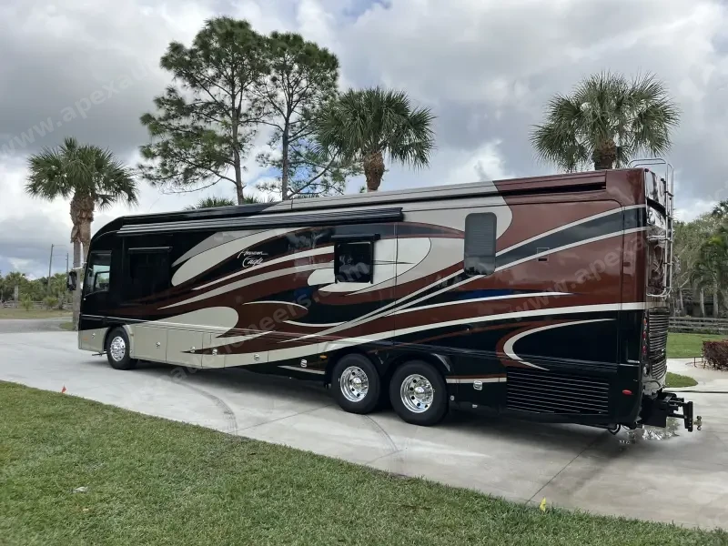 2012 American Eagle 45T Motorcoach photo 2
