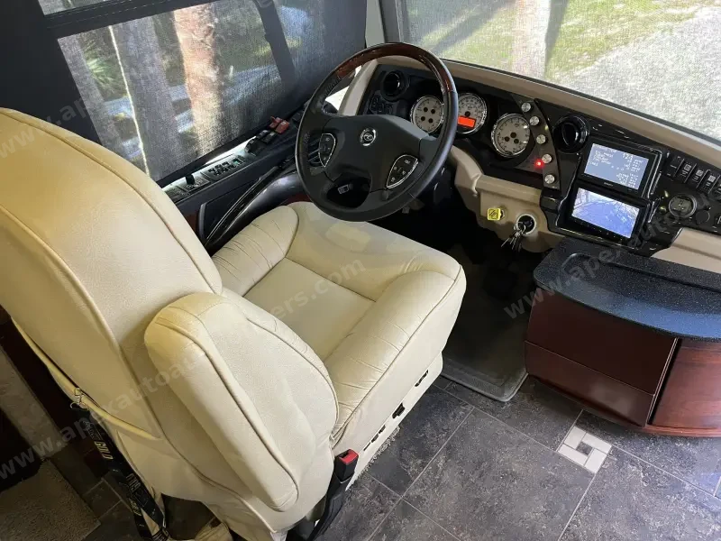 2012 American Eagle 45T Motorcoach photo 34