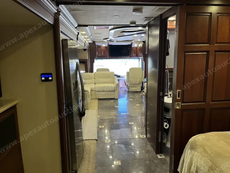 2012 American Eagle 45T Motorcoach photo 59