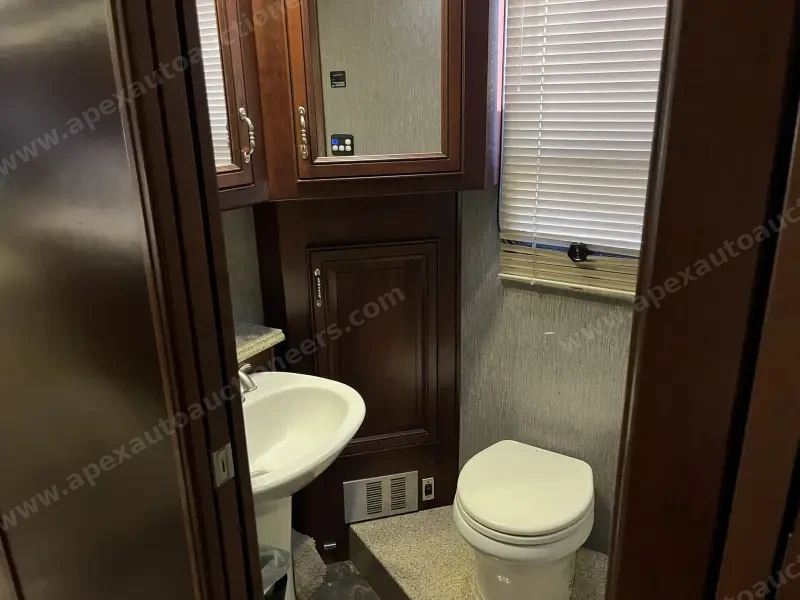 2012 American Eagle 45T Motorcoach photo 57