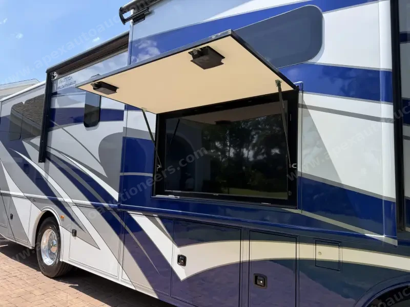 2023 Holiday Rambler Nautica 33TL Motorhome photo 12