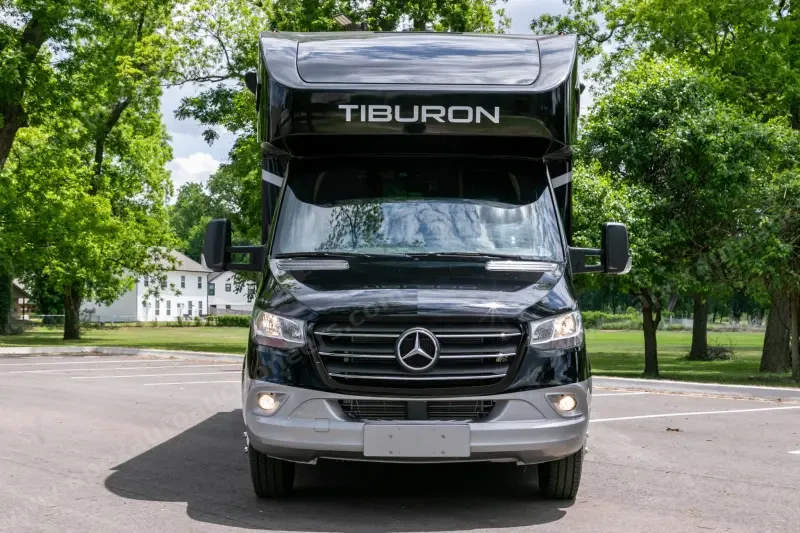 2023 Thor Motor Coach Tiburon 24FB photo 16