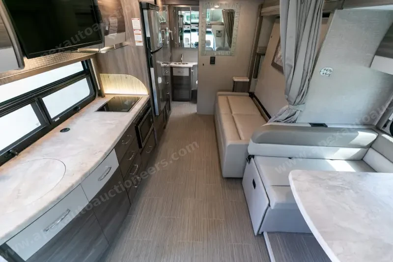 2023 Thor Motor Coach Tiburon 24FB photo 119