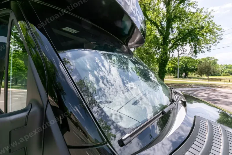 2023 Thor Motor Coach Tiburon 24FB photo 23