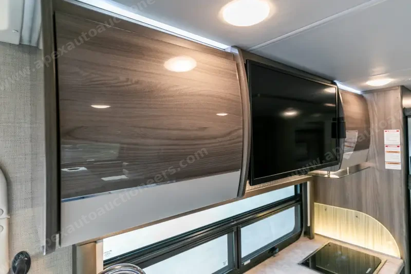 2023 Thor Motor Coach Tiburon 24FB photo 136