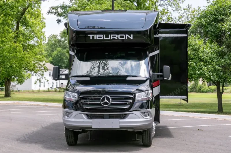 2023 Thor Motor Coach Tiburon 24FB photo 8