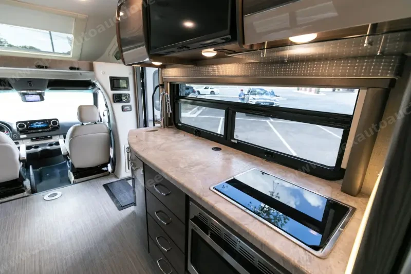 2023 Thor Motor Coach Tiburon 24FB photo 139